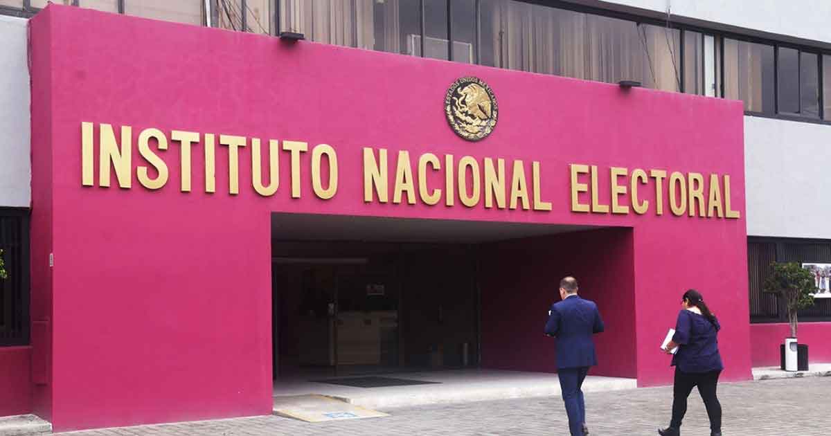 El INE, entre las patas de Morena