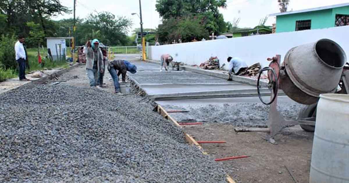 Alcalde de Naranjos continua con la supervisión de Obras