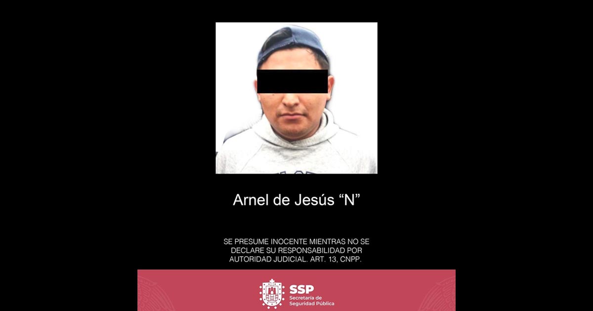 Detienen a dos por presunta extorsión y portación de armas, en Xalapa