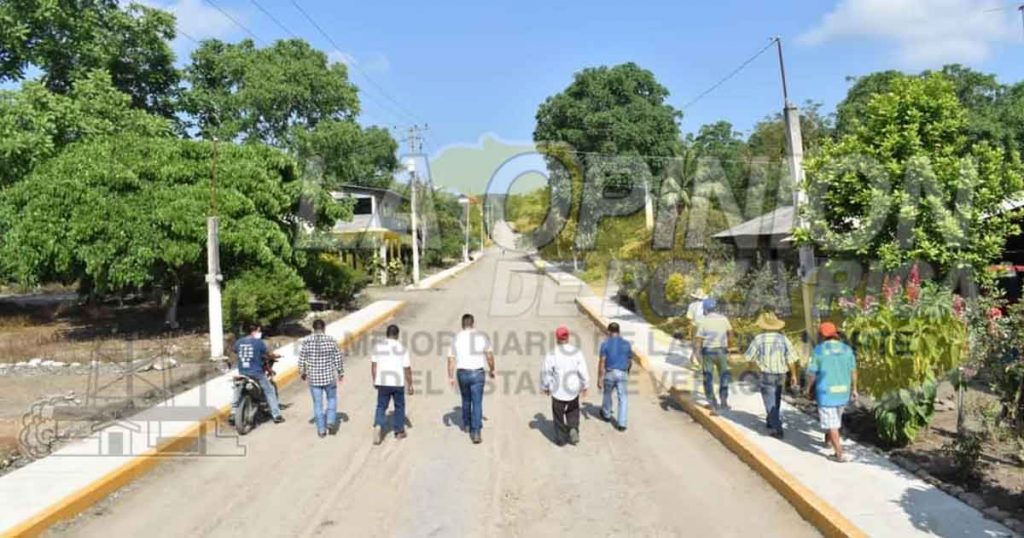 Avanza Tihuatlán en infraestructura para sus comunidades