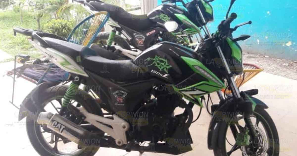 Roban con violencia motocicleta en la camelia