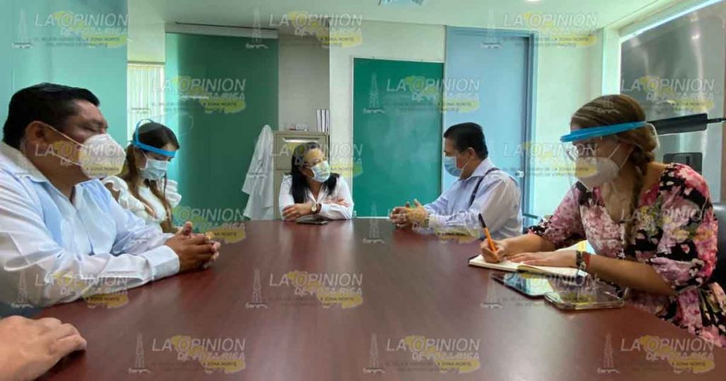 Presidenta del Sistema Nacional del DIF visita hospitales de PR