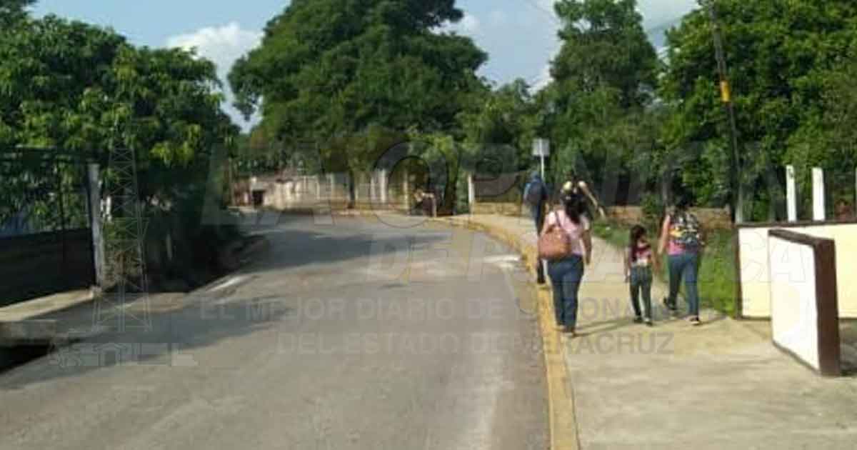 Se roban material para construcción