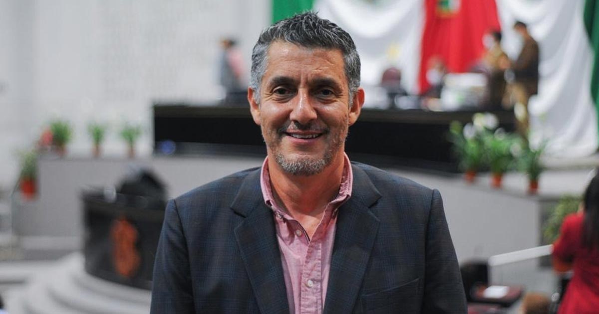 Sólo se unen para defender sus millonarias prerrogativas, nunca se han interesado por la democracia ni mucho menos por el bienestar del pueblo.