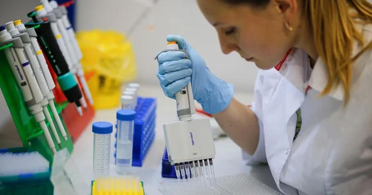 Una segunda vacuna rusa entra a ensayos clínicos