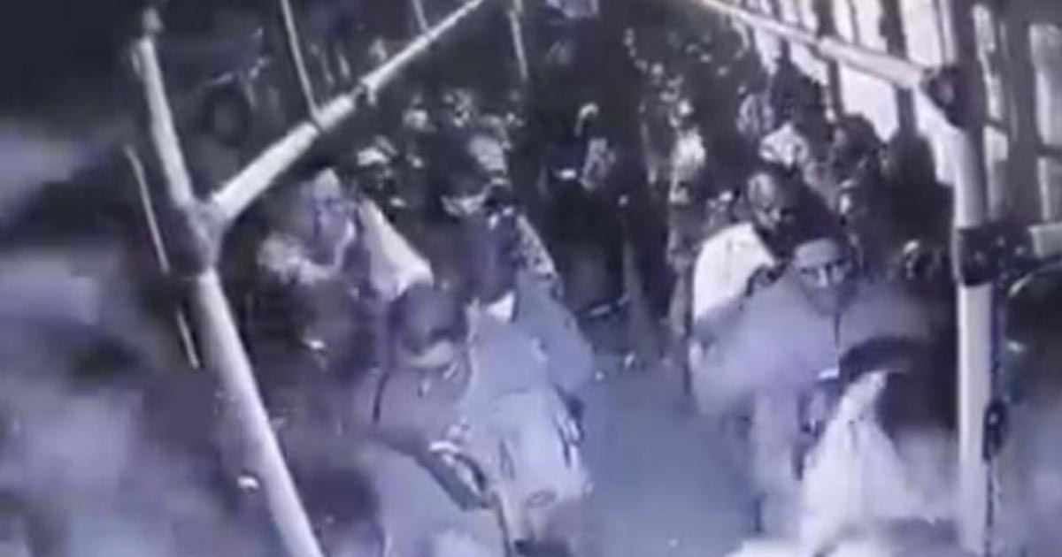 (Video) Justiciero enfrenta a rateros en la México-Puebla