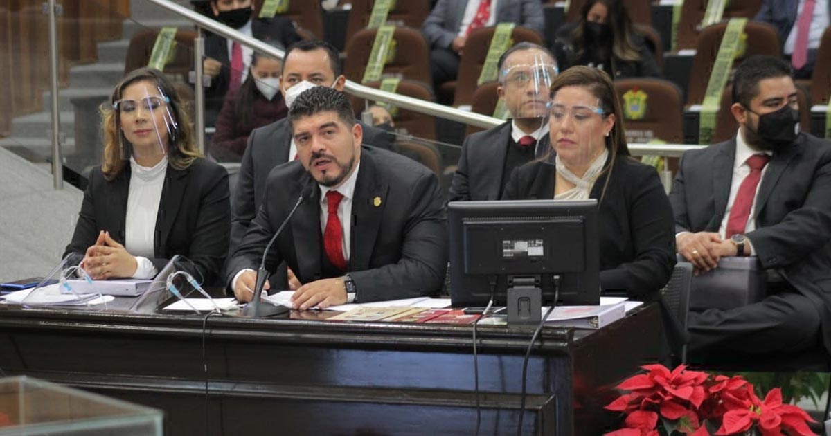 Educación y docentes, en incertidumbre