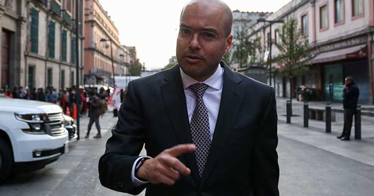 David León aclarará en la FGR videos con hermano de AMLO