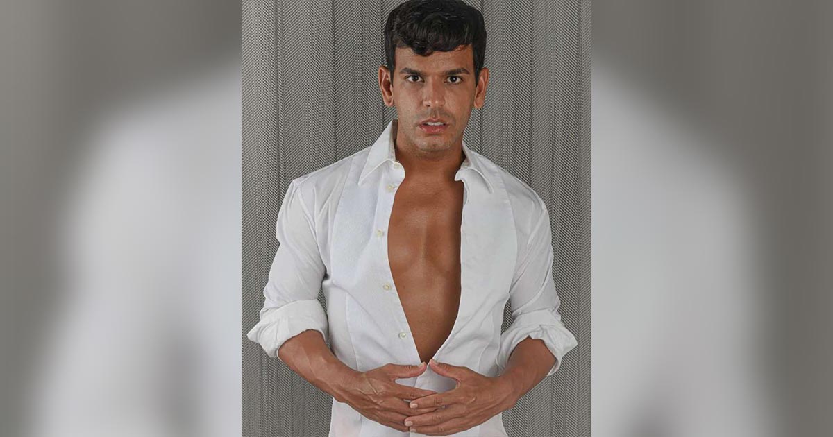Detienen al cantante Tito El Bambino por conducir una cuatrimoto en la calle