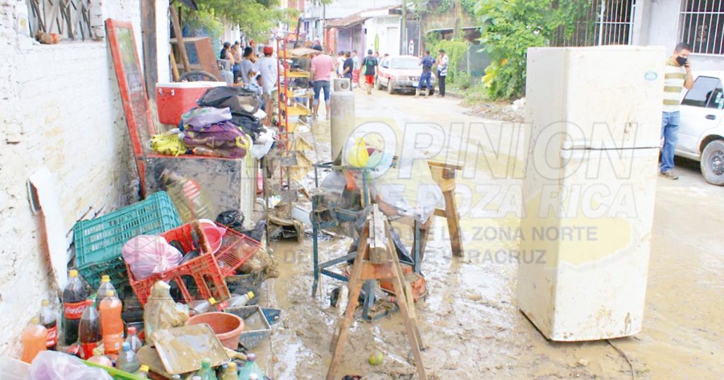 Lluvias dejan tres muertos