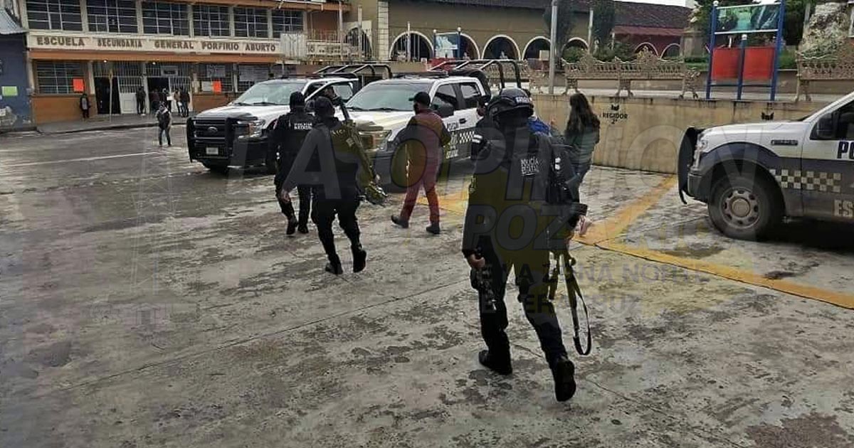 Desarman y trasladan a Xalapa a policías municipales de Altotonga