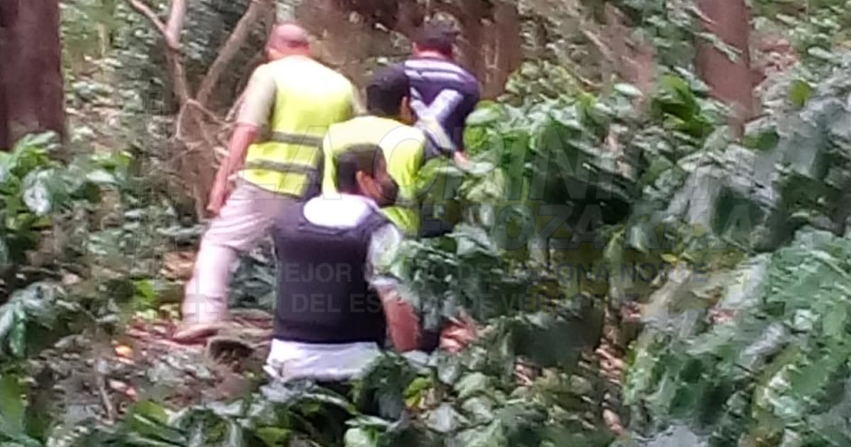 Buscan cadáveres entre la serranía