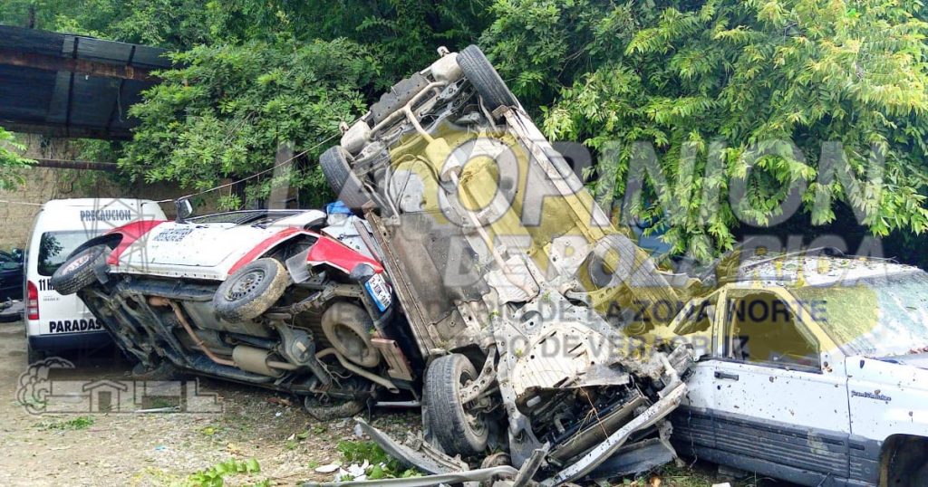 ¡2 lesionados en volcadura!