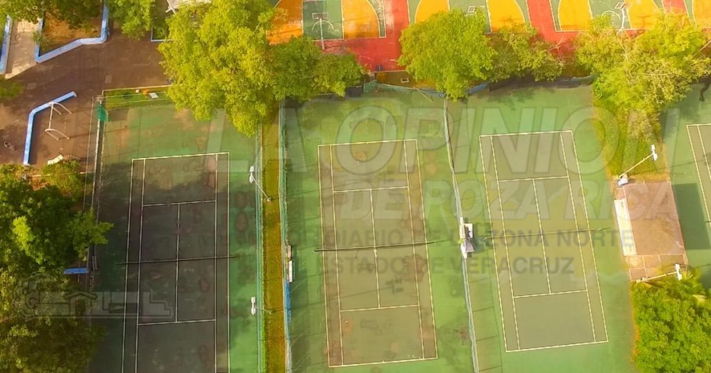 Gobierno de Tuxpan cuida la salud de deportistas y prepara cursos para la “nueva normalidad”