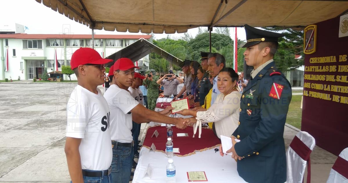 Citan a conscriptos Clase 2002 a sellar cartilla en palacio municipal de Coatzintla