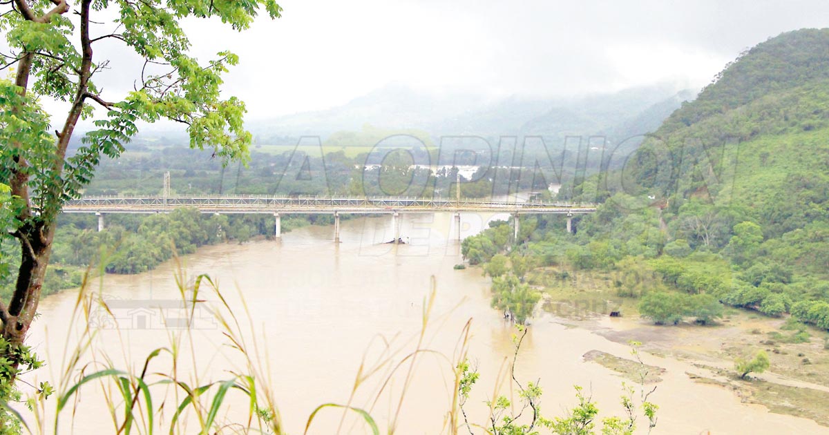 Se desborda el río en el Remolino