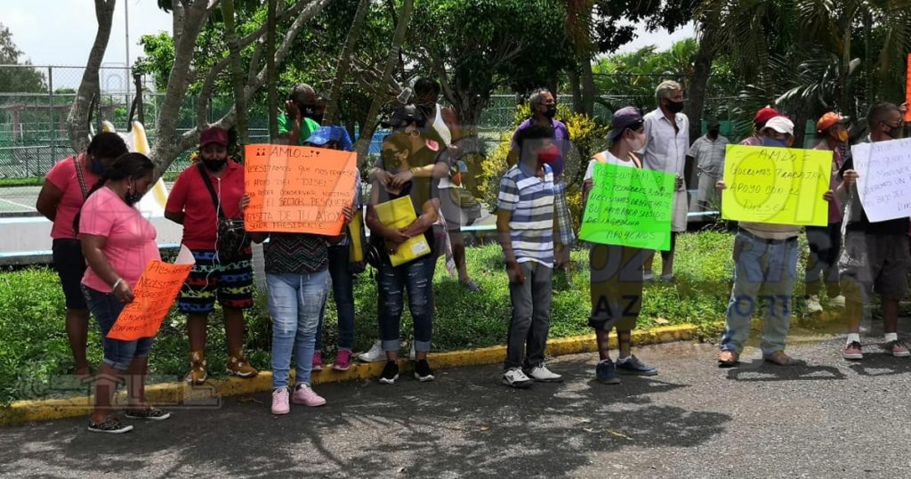 Pescadores mantienen pugna por apoyos