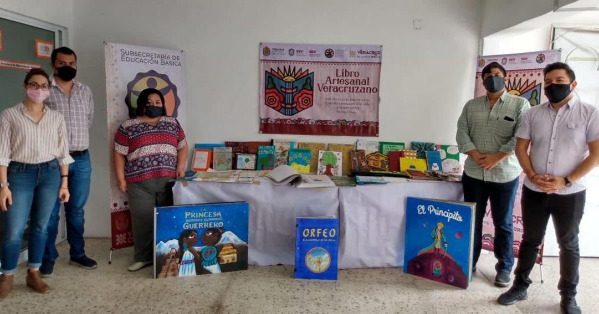 Selecciona SEV 11 obras para integrar colección de libros artesanales
