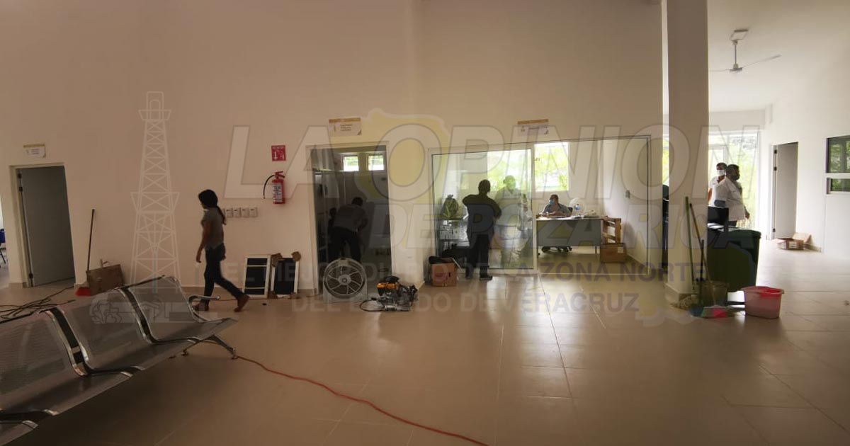 Centro de salud carece de servicios básicos