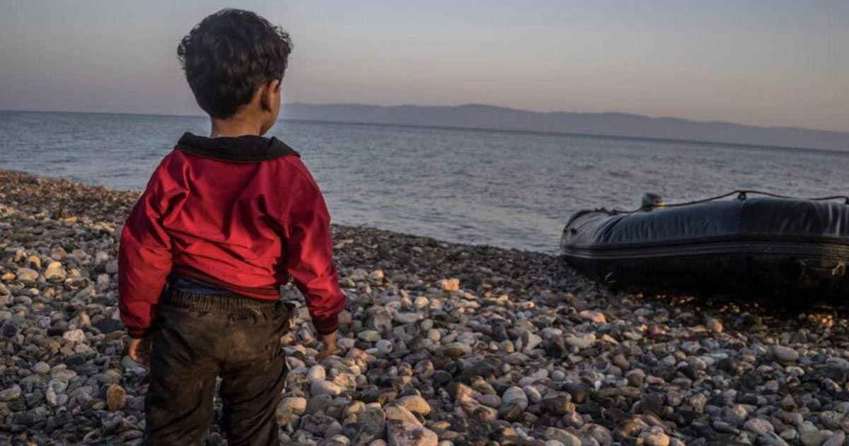 Save the Children denuncia que Europa "ha dado la espalda" a 210 mil niños refugiados no acompañados