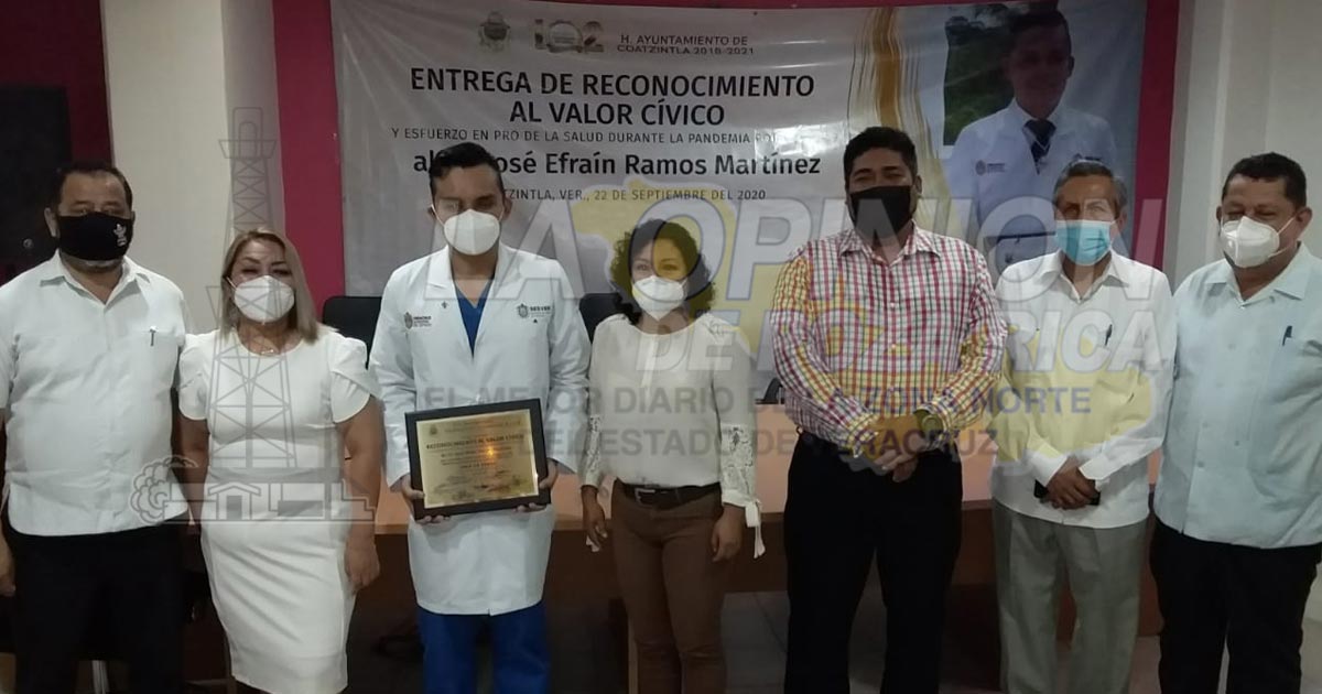 Entregan reconocimiento a Médico del Hospital Regional PR