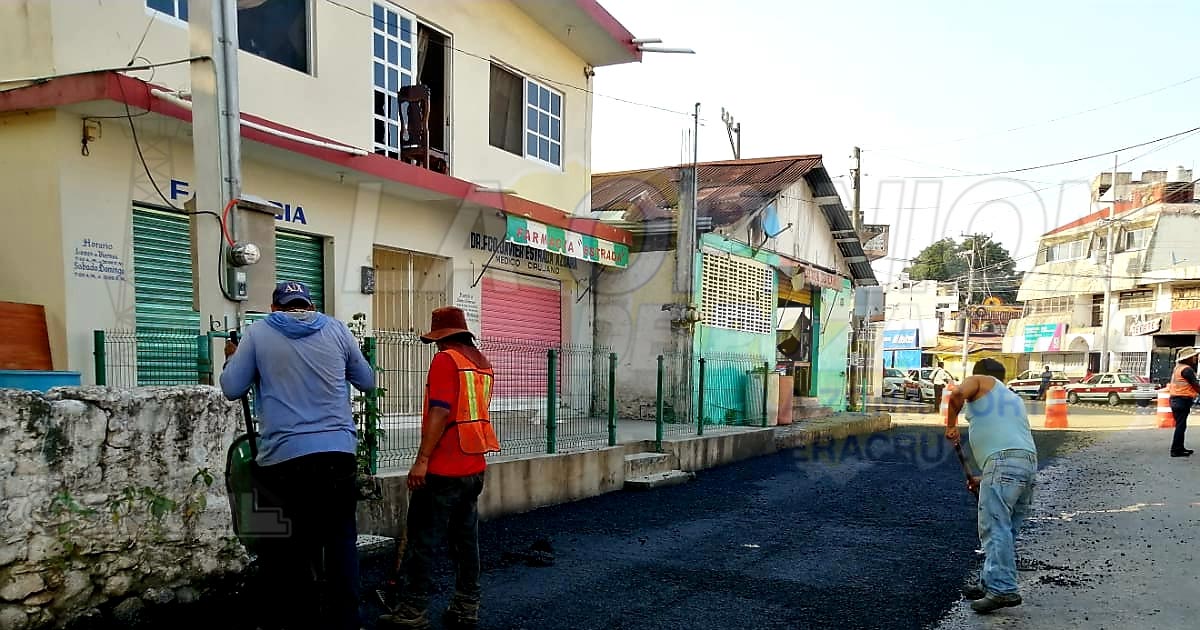 Realiza Ayuntamiento de Naranjos rehabilitación de calles y avenidas