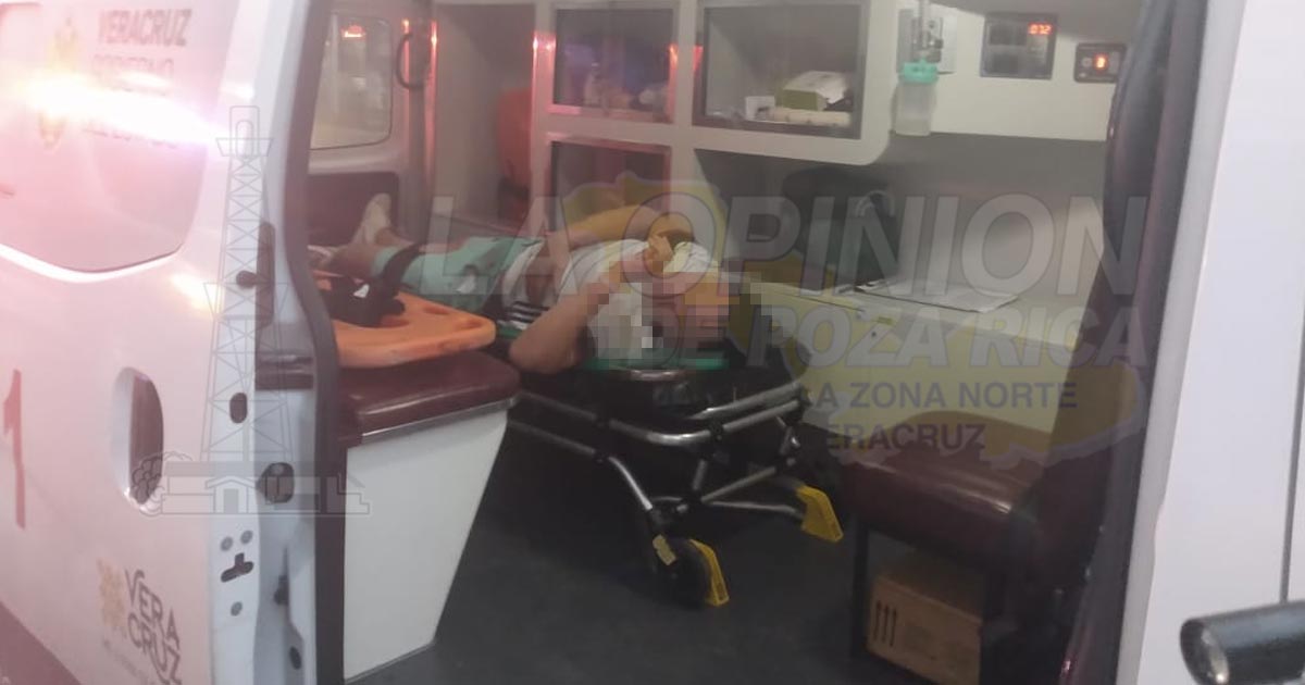 Ebrio quiso golpear a paramédicos