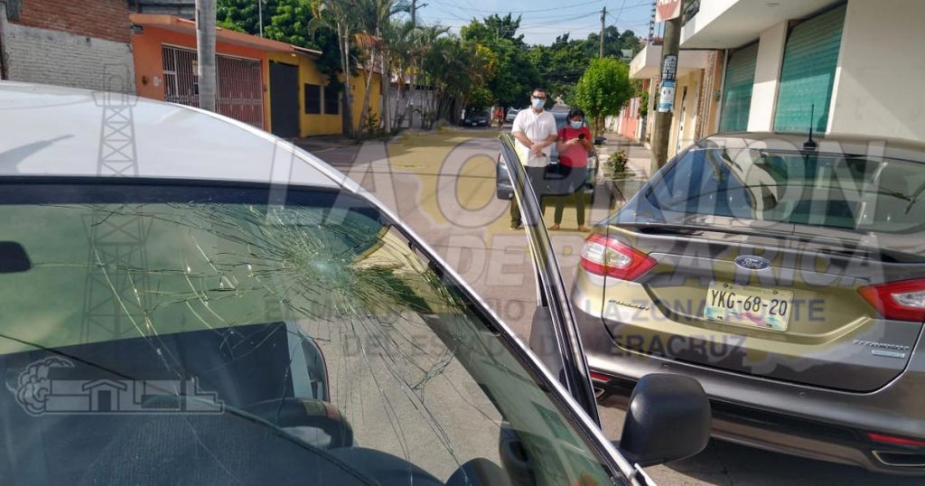 Lo colisionó un taxi en la Chapultepec
