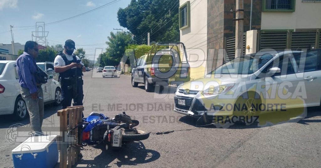 Embiste a motociclista
