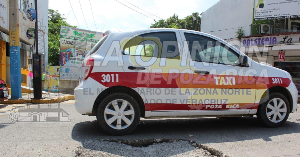 Se hunde el pavimento en plena zona centro