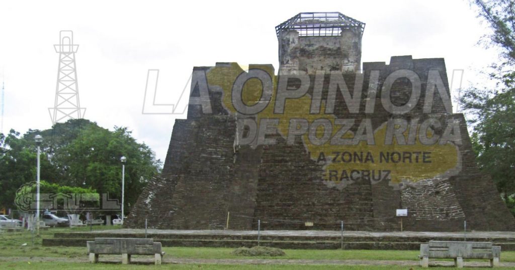 La Pirámide, simple escaparate