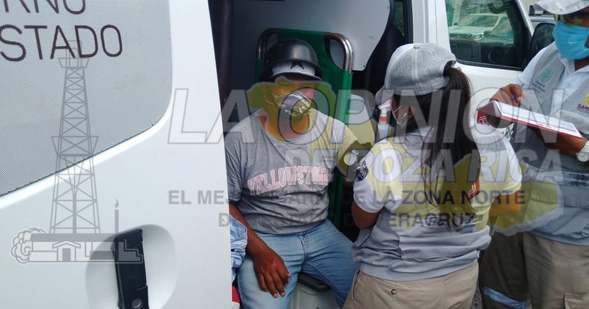 Lo tumban de la moto