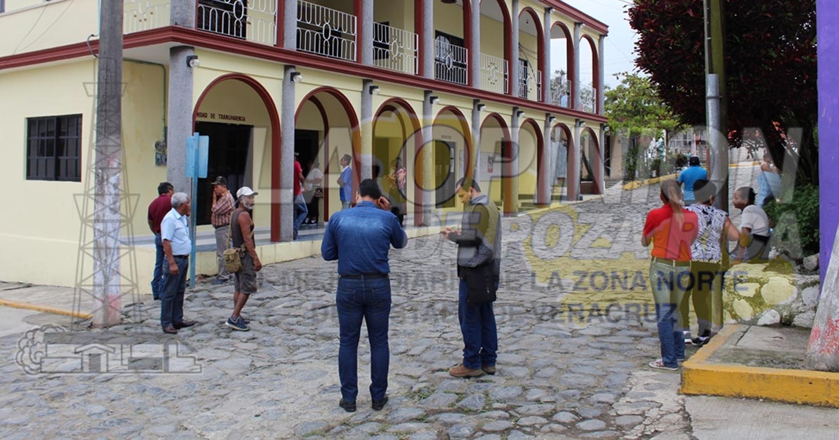 Festejan cumpleaños de alcaldesa de Tancoco