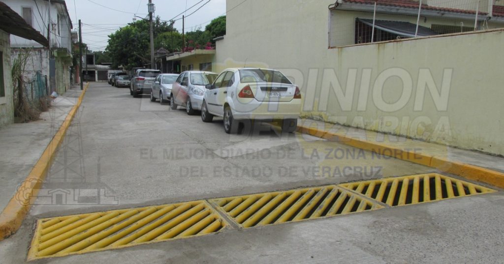 Conjuran inundaciones en el sector 3 Totolapa