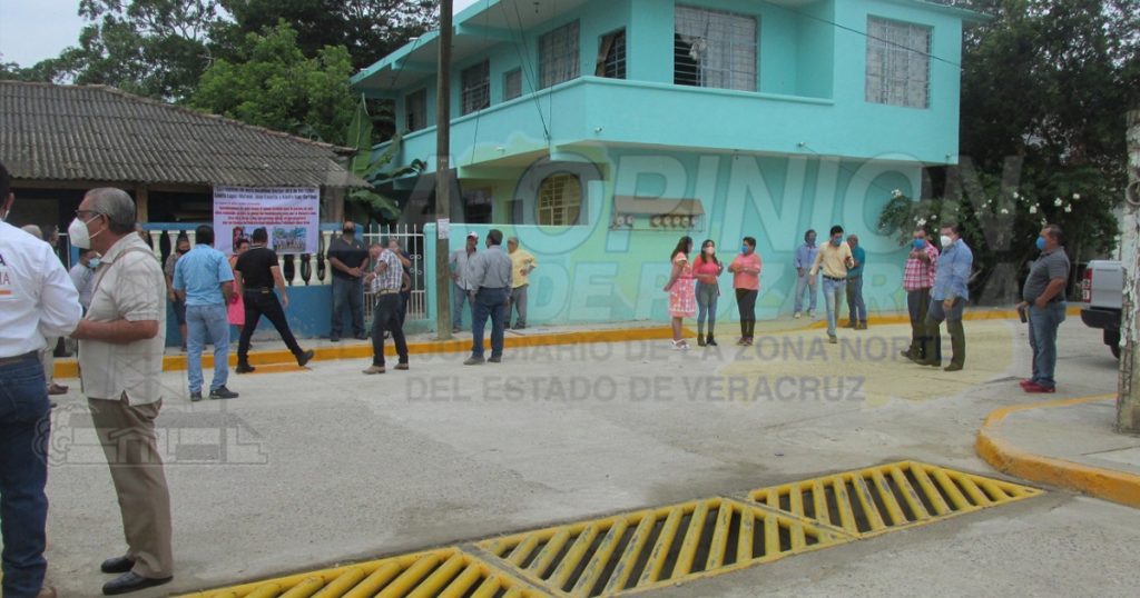 Conjuran inundaciones en el sector 3 Totolapa
