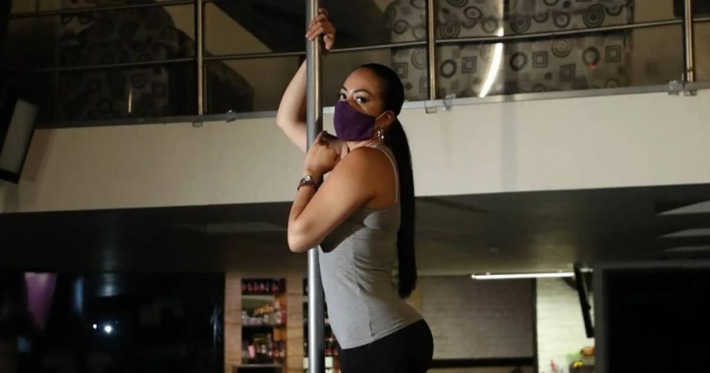 Sofía ganaba 70 mil pesos mensuales como bailarina exótica... antes del Covid