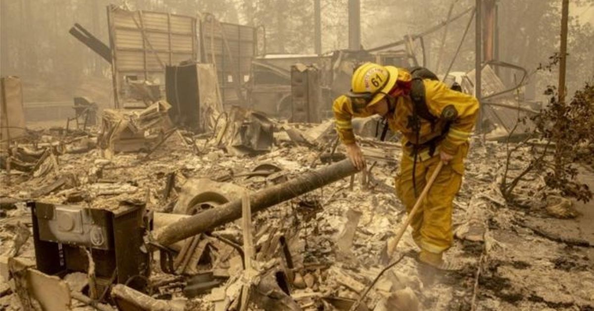 Al menos 30 muertos y docenas de desaparecidos por los incendios forestales en Estados Unidos