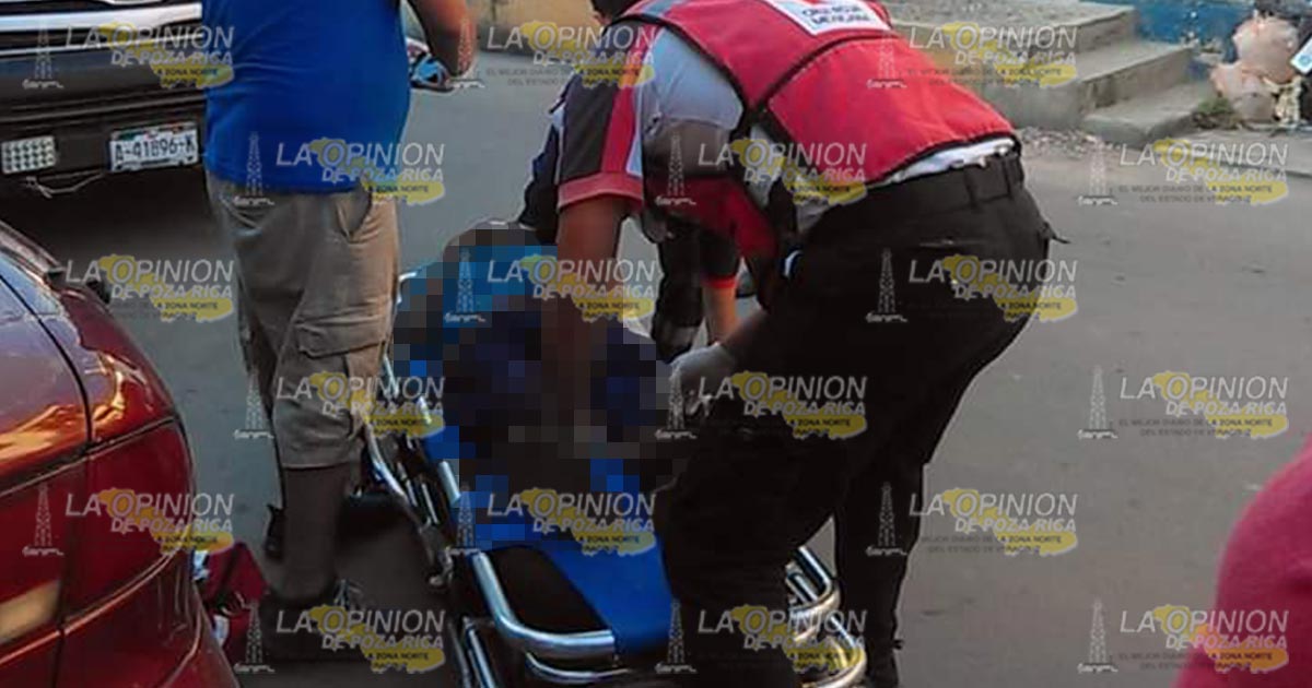 Abuelito lesionado al sufrir aparatosa caída