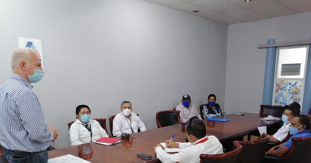 Afirmó Jorge Vera Hernández que se trabaja activamente en rehabilitación de los caminos saca cosechas