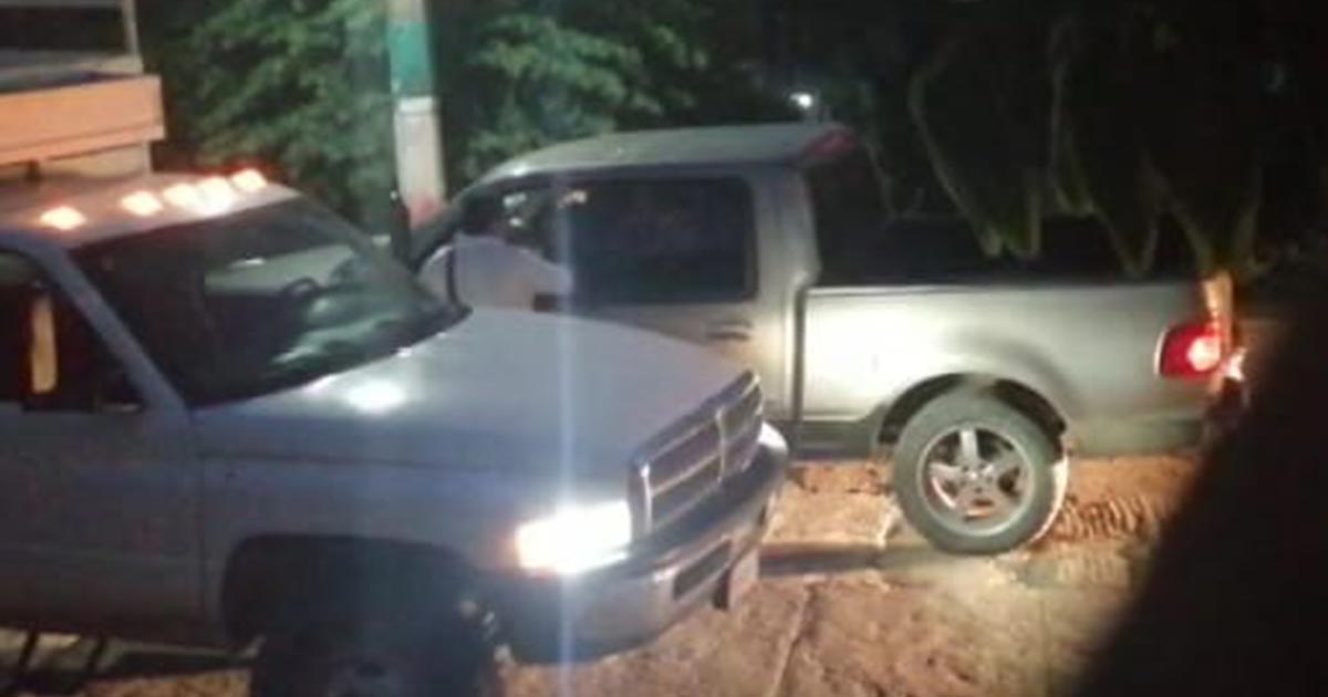 Captan a futuro funcionario agrediendo a un automovilista