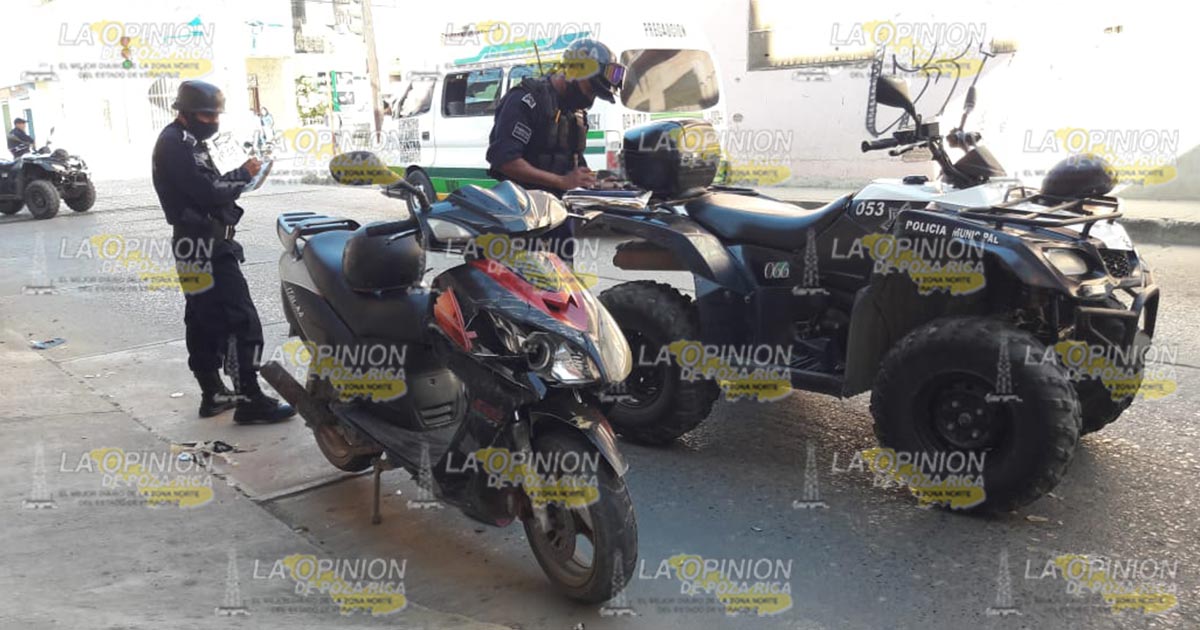 Derrapa motociclista y termina en el hospital