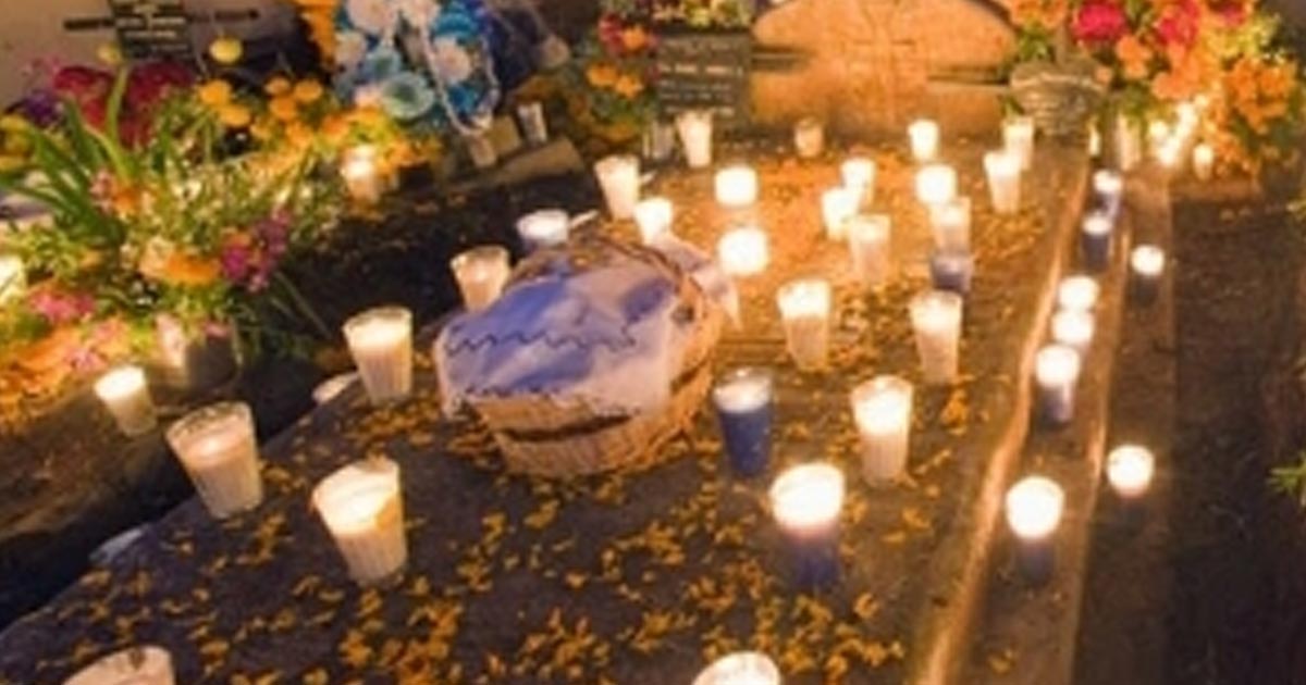Con medidas sanitarias celebrarán Día de Muertos, en Cazones