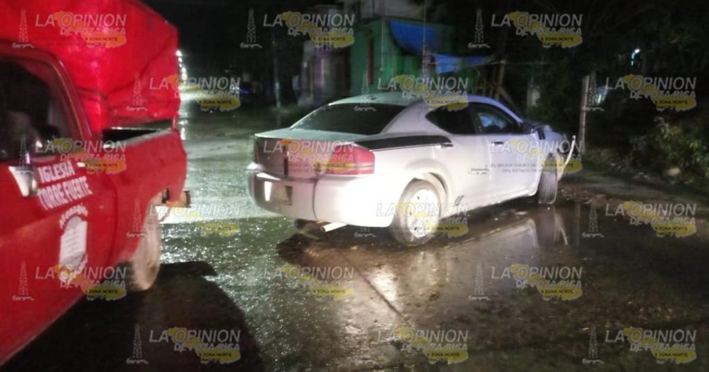 Militar destroza su auto en choque