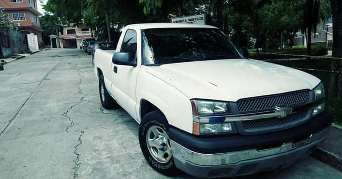 Roban 2 vehículos en calles de Huejutla