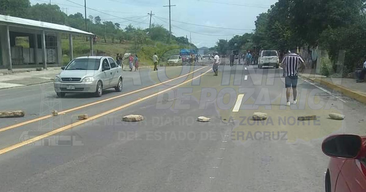 Atropellan a una niña de 5 años de edad y campesinos deciden bloquear la carretera