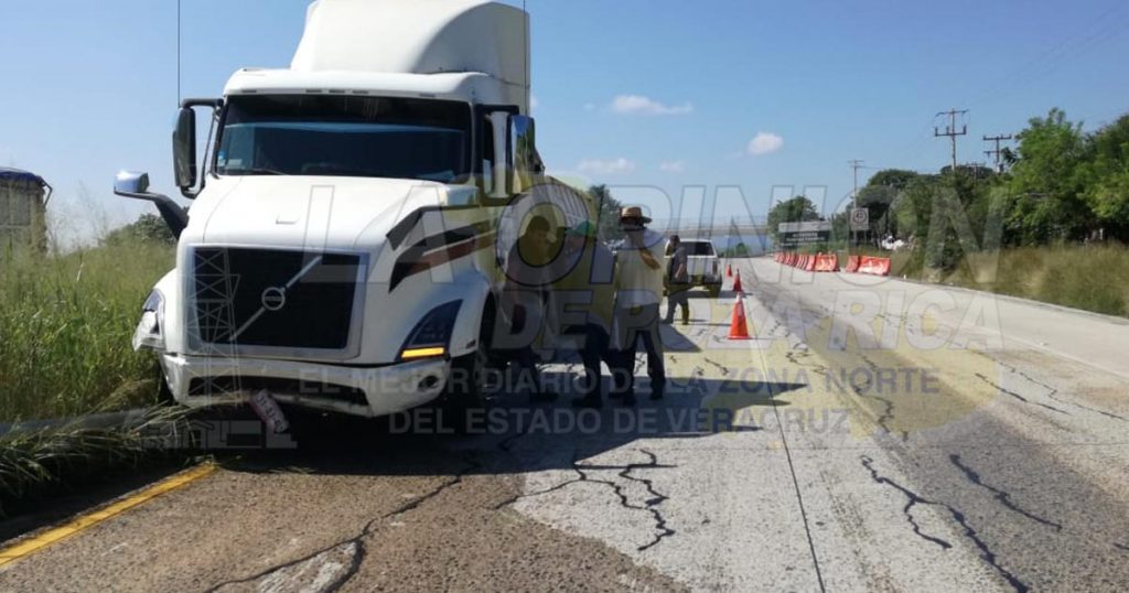 Se duerme al volante y termina accidentado