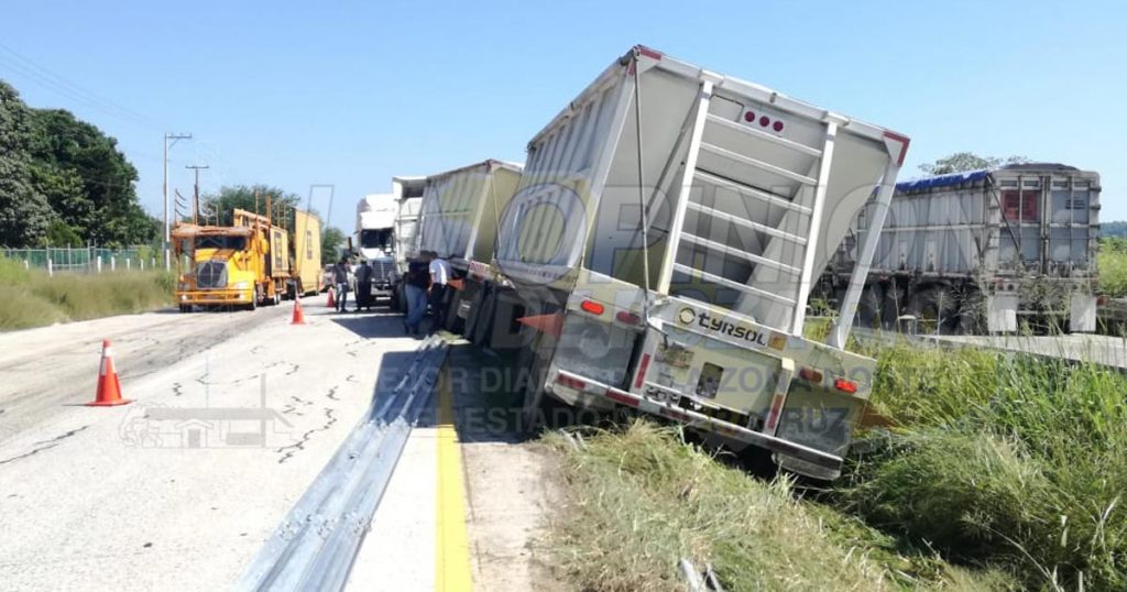 Se duerme al volante y termina accidentado
