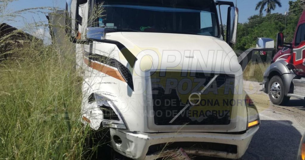 Se duerme al volante y termina accidentado