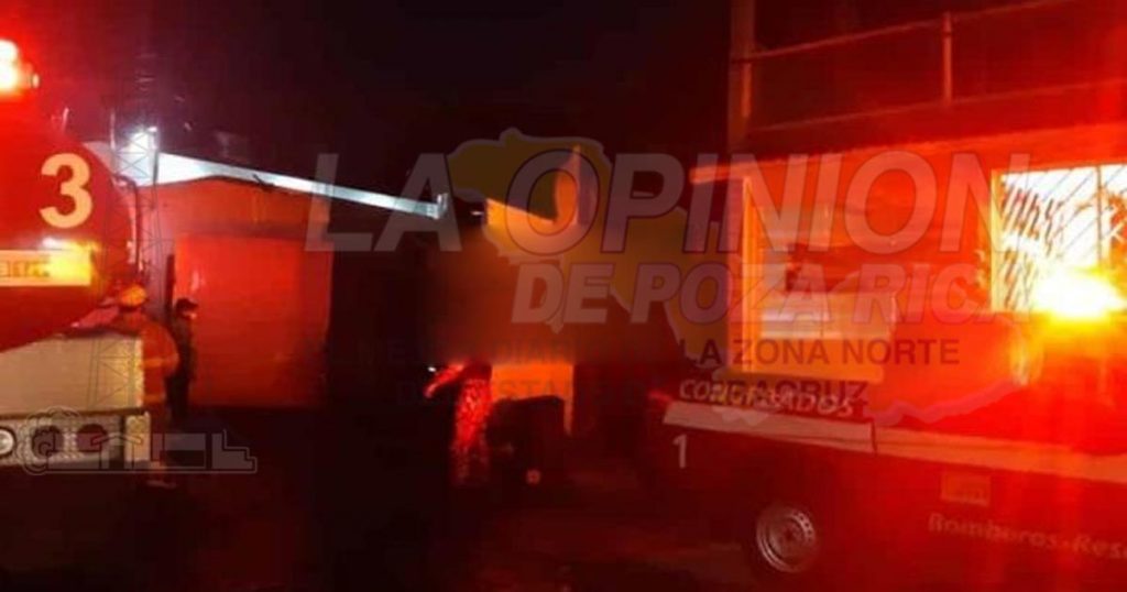 Se incendia vulcanizadora en la Col. Revolución de Boca del Río, Ver.