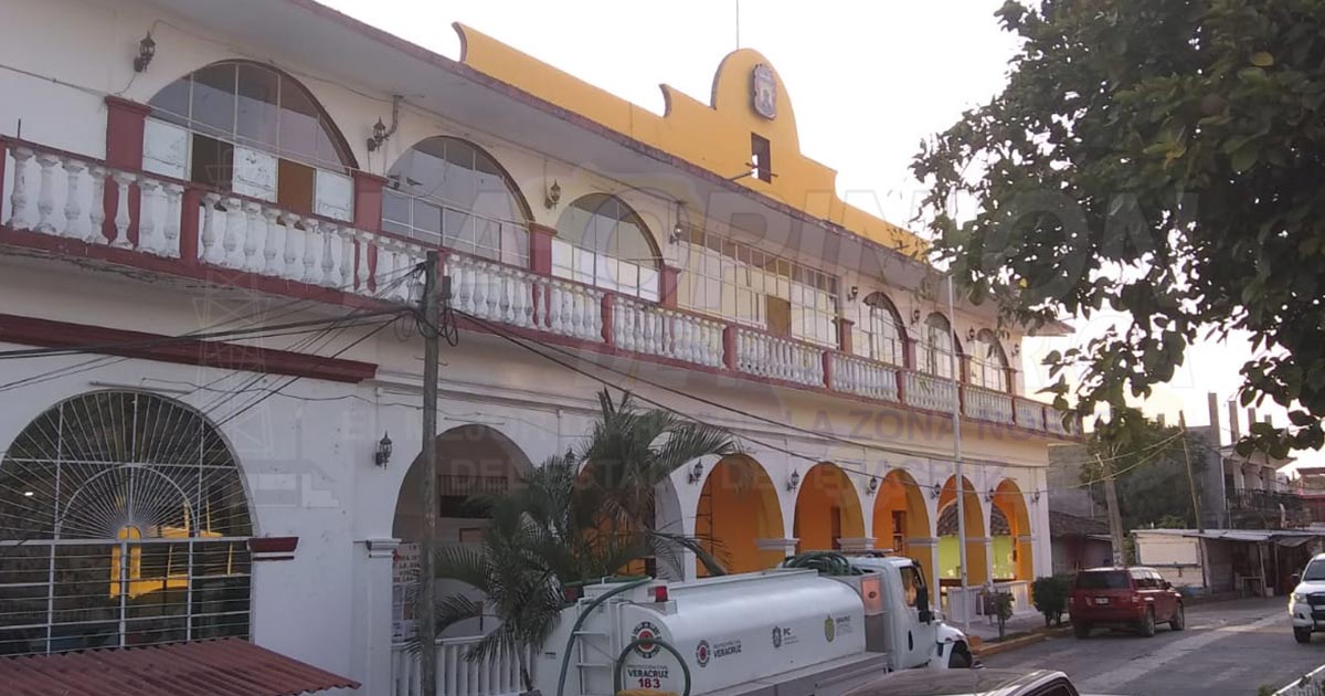 "Nadie los corrió, se van porque quieren", dijo León Humberto Pérez Candanedo, alcalde de Espinal